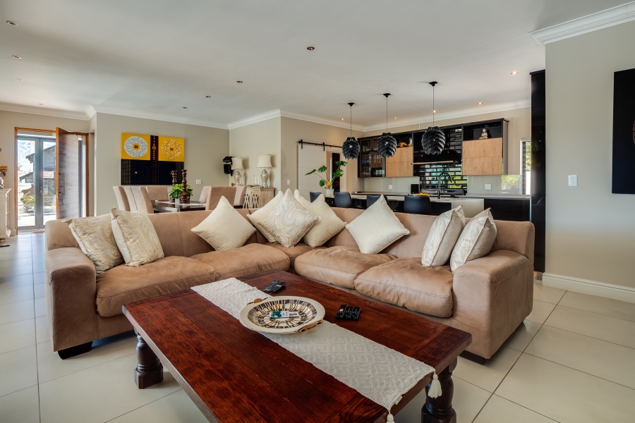 4 Bedroom Property for Sale in Pezula Golf Estate Western Cape